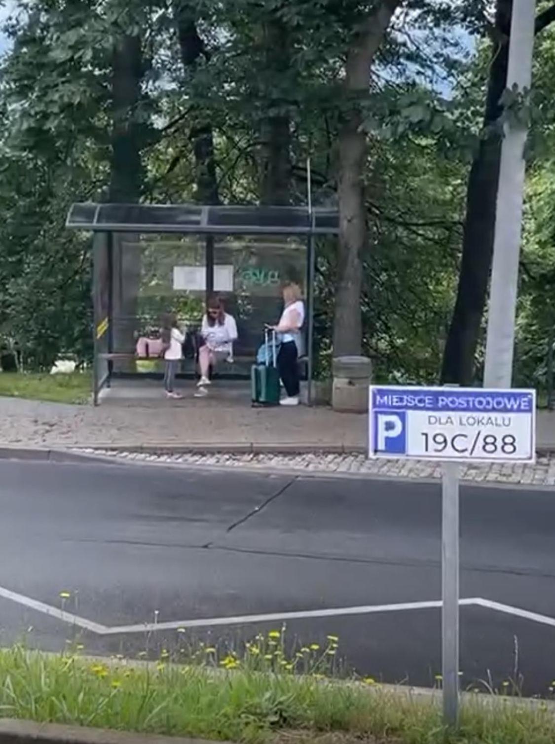 Srodkowa Widok Na 2 Pietro Garaz Gratis Apartment